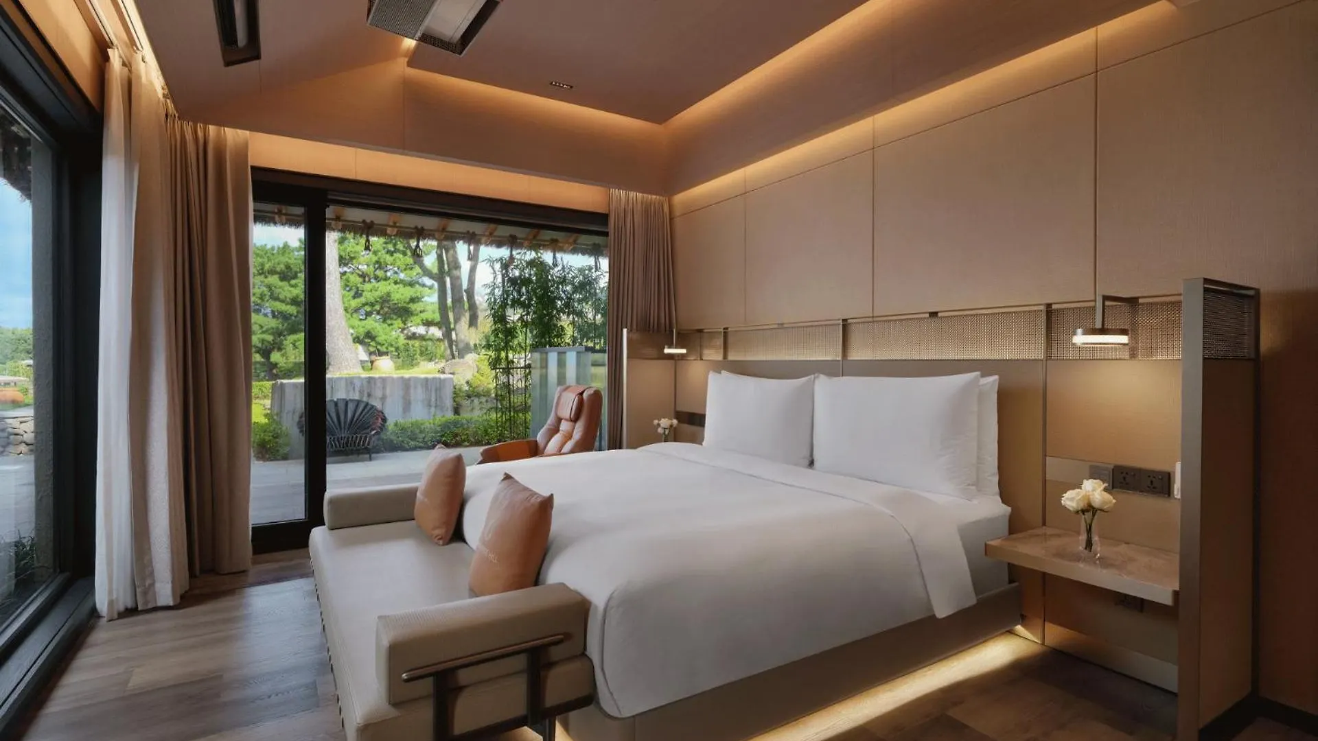 Amber Pure Hill Hotels & Resorts Чеджудо