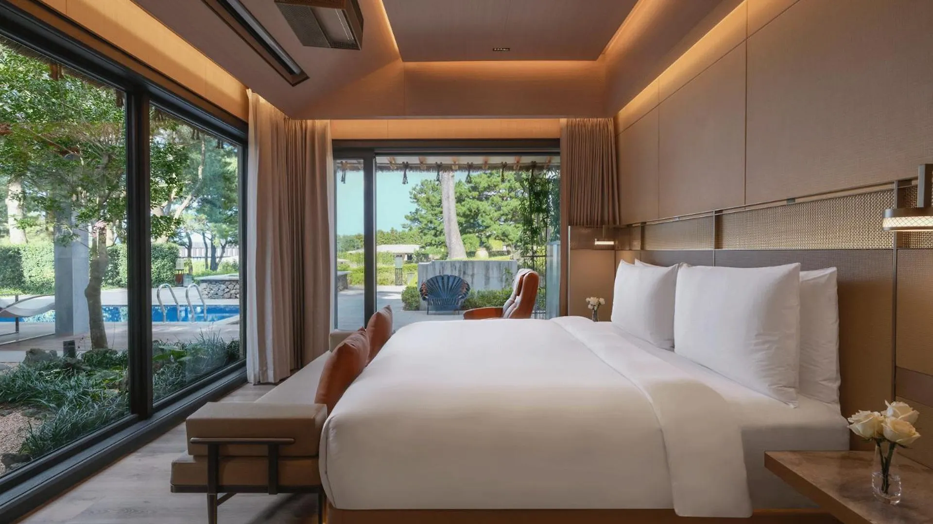 Amber Pure Hill Hotels & Resorts Чеджудо