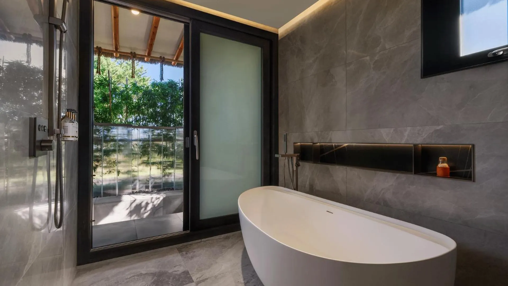 Amber Pure Hill Hotels & Resorts Jeju